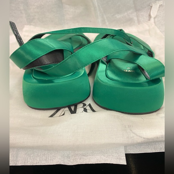 Zara Satin Effect Green Chunky ankle wrap thong sandals. STUNNING 💚 Size 8 - Picture 11 of 15